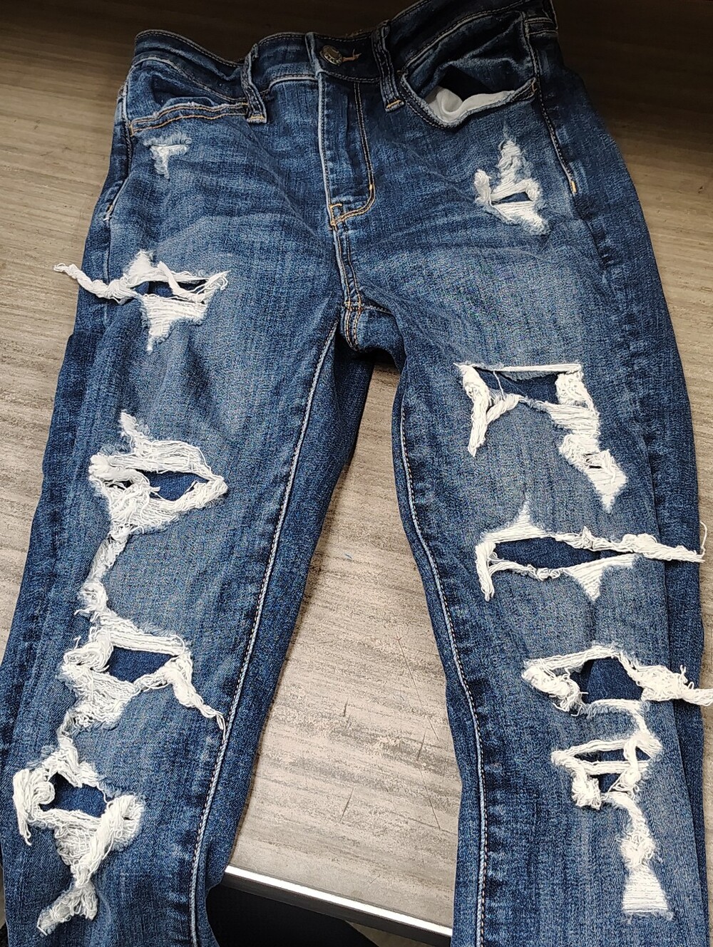 American Eagle Distressed Jeans Next Level Stretch Sz 0